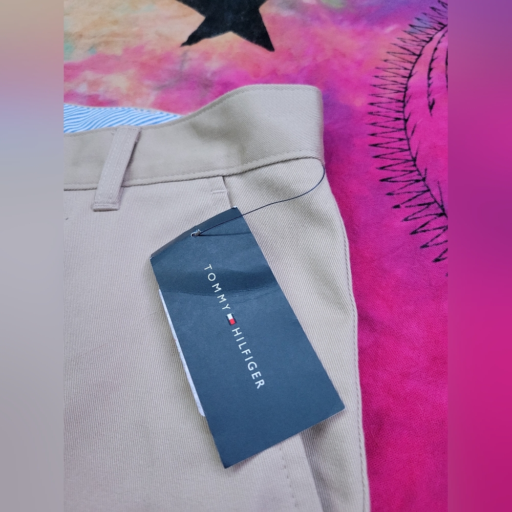 NWT Tommy Hilfiger Beige Khaki Pants - Picture 5 of 6